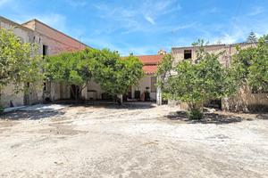 Casa campidanese da ristrutturare