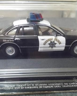 Polizia Ford Crown Victoria. Scala 1 / 43