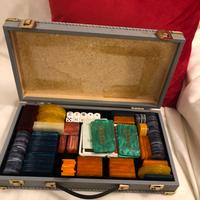 Valigetta con fiches e giochi