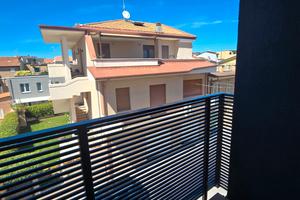 Nuovo trilocale con garage Giugno luglio Agosto