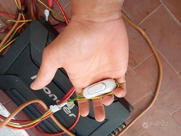 subwoofer e il amplifier 