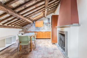 3 LOCALI A CAPRAROLA