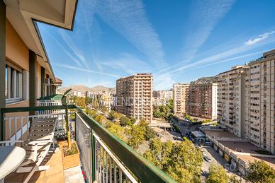 Attico panoramico con terrazzo di 250 mq
