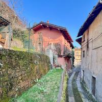 CASA SEMINDIPENDENTE A LANZO TORINESE
