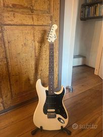 chitarra elettrica squier stratocaster