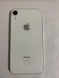 iPhone XR bianco da 64 GB.