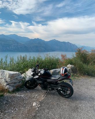 Yamaha XJ6 - 2011