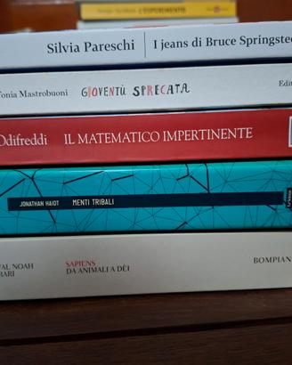 Lotto 5 libri (società, cultura, scienza)