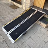 Rampa pieghevole in alluminio per sedia a rotelle