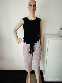 Pantaloni in lino a righe bianche e rosse