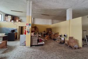 Locale commerciale,380 metri quadri