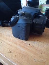 fotocamera eos 2000d