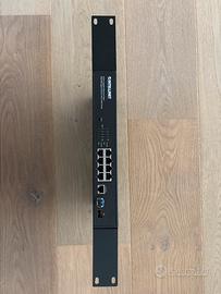 Switch Gigabit PoE+ 8 porte  + SFP