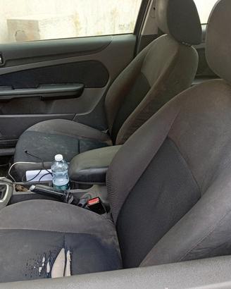 auto Ford Focus 