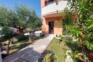 Villa di 92 m² con 3 locali e box auto a Petriano