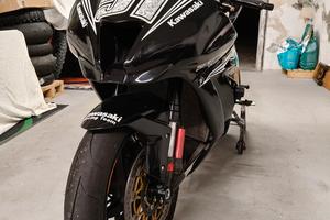 Kawasaki ZX10R 2016 pronto pista 