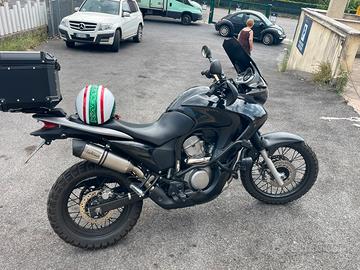 Honda transalp 700