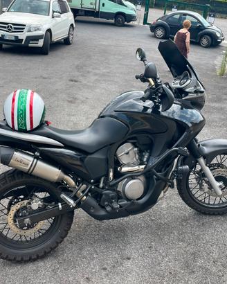 Honda transalp 700