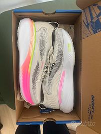 Scarpe BROOKS