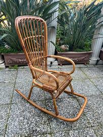 Sedia a dondolo Vintage in vimini