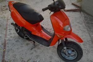 scooter Aprilia 50 cc