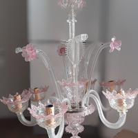 lampadario di vetro e applique 