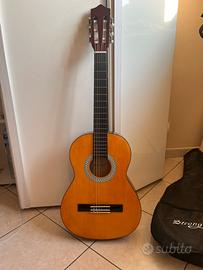 Chitarra classica StrongWind + custodia