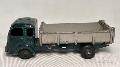 Dinky toys Meccano 33 Simca Cargo