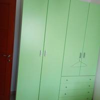 Camera completa con armadio e scrivania