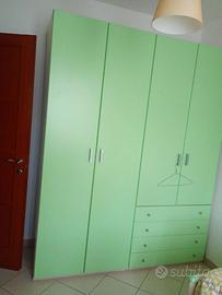 Camera completa con armadio e scrivania