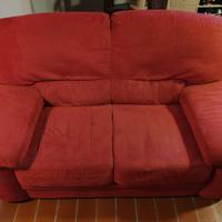 Divano in tessuto rosso
