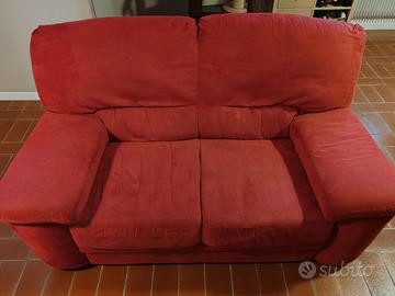 Divano in tessuto rosso