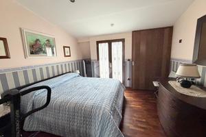 4 LOCALI A MUGNANO DI NAPOLI