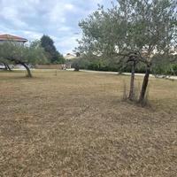 COLLECORVINO TERRENO EDIFICABILE