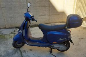 Vespa 125 et4