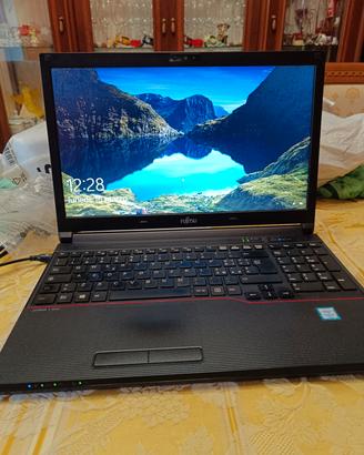 Fujitsu 15,6 I5