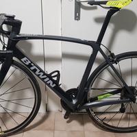 bici da corsa btwin in carbonio 
