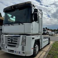 Renault magnum 500