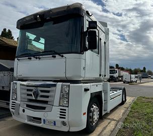 Renault magnum 500