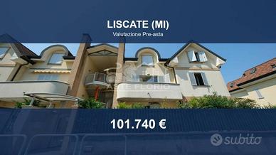 Immobile in asta di 115 m² con box auto doppio a L