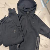 Tuta nike tech nera M