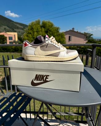 Scarpe jordan travis reverse mocha