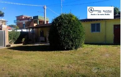Casa indipendente di 54 m² con 3 locali a Anzio