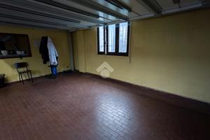 CAPANNONE A CARONNO PERTUSELLA