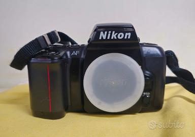 macchina fotografica Nikon F-601