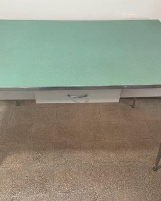 “Tavolo vintage anni 50/60