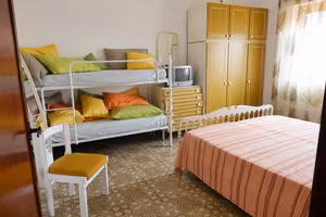 POMEZIA TRILOCALE ARREDATo CON TERRAZZO PRIVATO