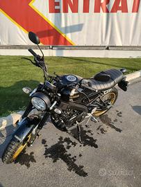 Yamaha XSR 125 Legacy 2024 - pari al nuovo