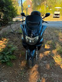 Yamaha majesty 250