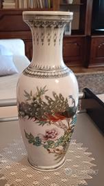 Vaso d'epoca in ceramica 